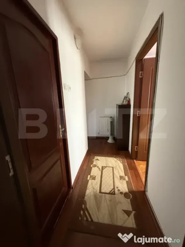 Apartamen 3 camere, 65 mp, Zona Micro 16