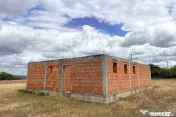 Teren generos cu două fronturi, Frumușeni – plus cons... 