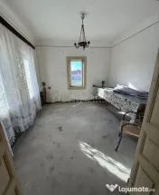 Casa individuala reconditionata partial-Teren 900 mp-Toate u