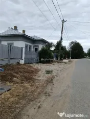 Casa individuala reconditionata partial-Teren 900 mp-Toate u