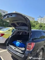 Opel Astra H autoturism 