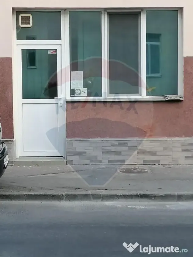 Spațiu comercial 98mp vânzare zona Crisul Supermarket, ...