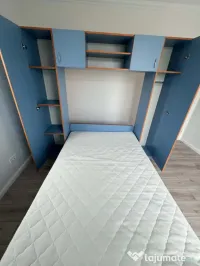 Set mobilier pentru copii: pat 140x200 cu somiera inclusa si dulap