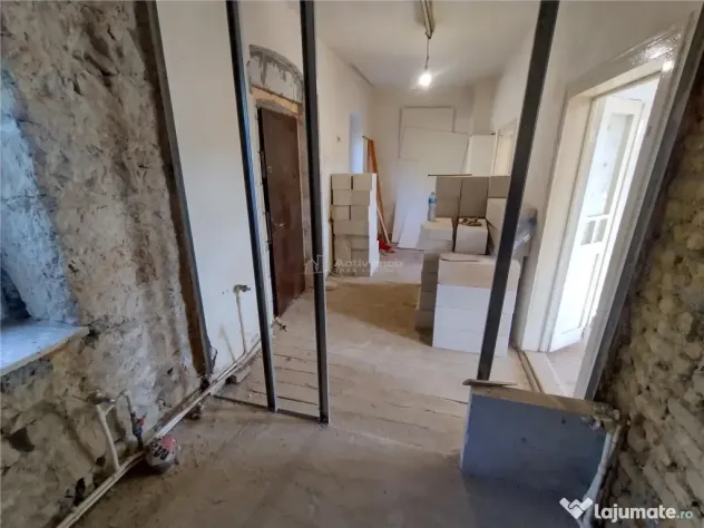 Anina | Casa Individuala | 3 Incaperi Anexe | 575 MP Teren