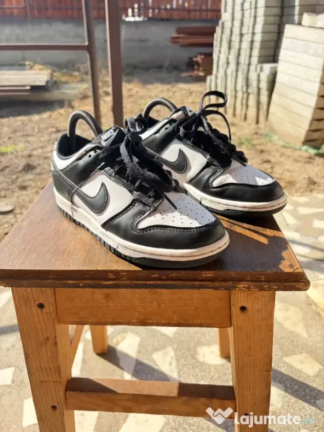 Adidasi Nike Dunk Low 36 femei