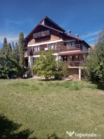 PROPIETAR Casa duplex BRAN arpox 300m util 1300mp teren 2 case la pret de 1 apt.