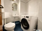 Apartament 3 camere decomandat, ultracentral, 2 băi, etaj 2