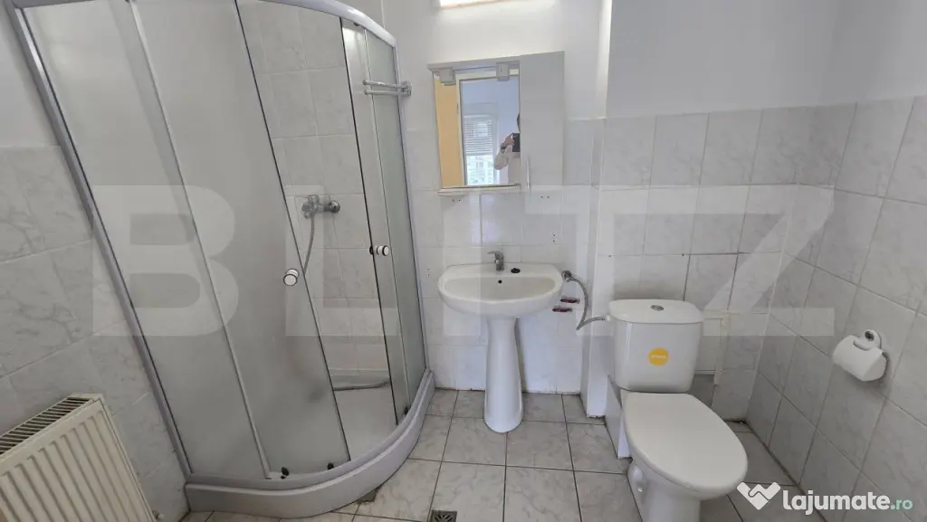 Hotel/pensiune, mobilata, utilata pentru cazare muncitori, T