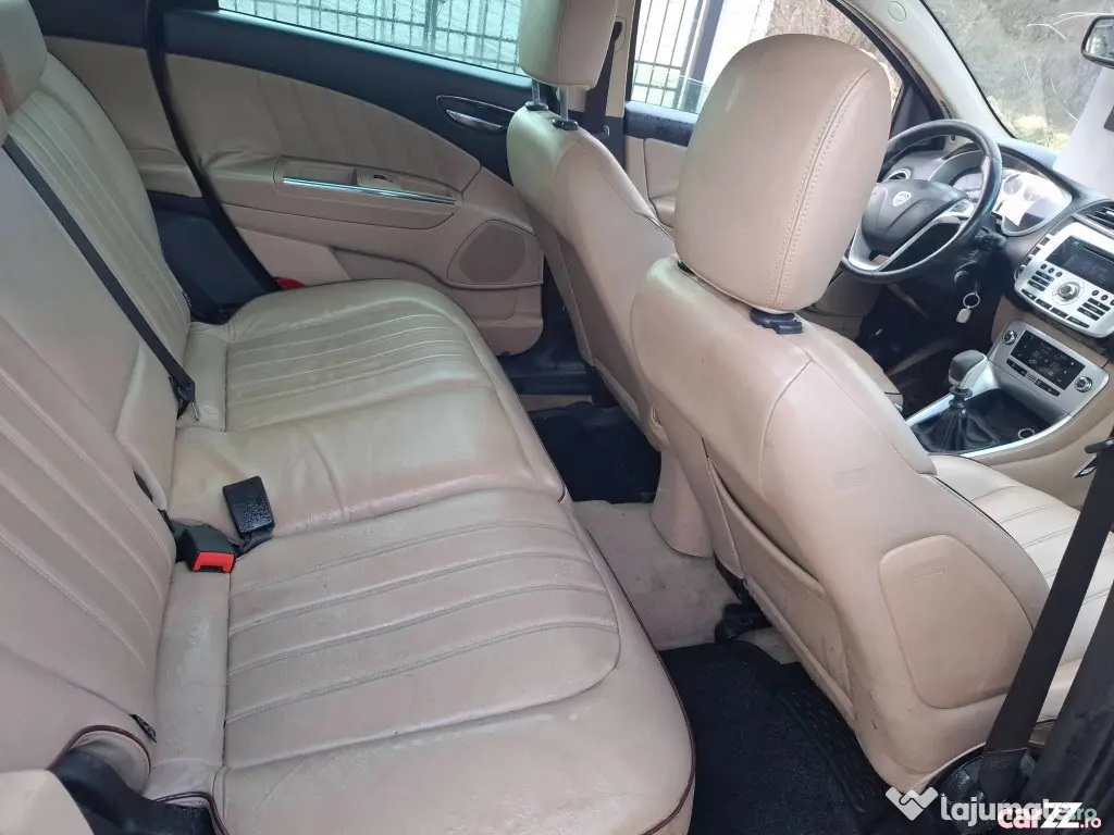 Lancia Delta 2009, 2.0 motorina = 1700 euro