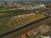 FILM! Terenuri intravilane de 680mp de , cu utilitati, Targu 