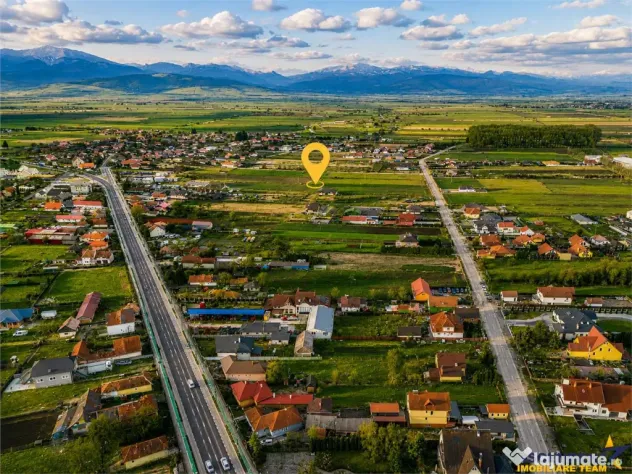 FILM! Terenuri intravilane de 680mp de , cu utilitati, Targu