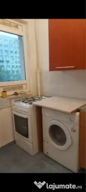 Dristor fix la metrou etaj 4 