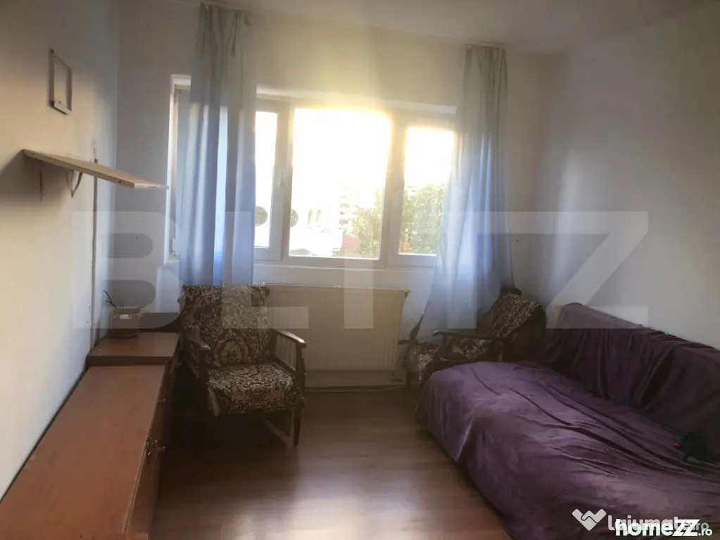 Apartament 3 camere decomandat , 70 mp. , bloc cu lift , zon - Satu Mare (Satu-Mare)