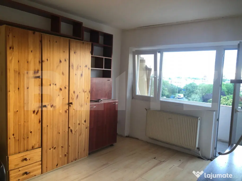 De vanzare apartament 3 camere decomandat , 70 mp. , zona M1