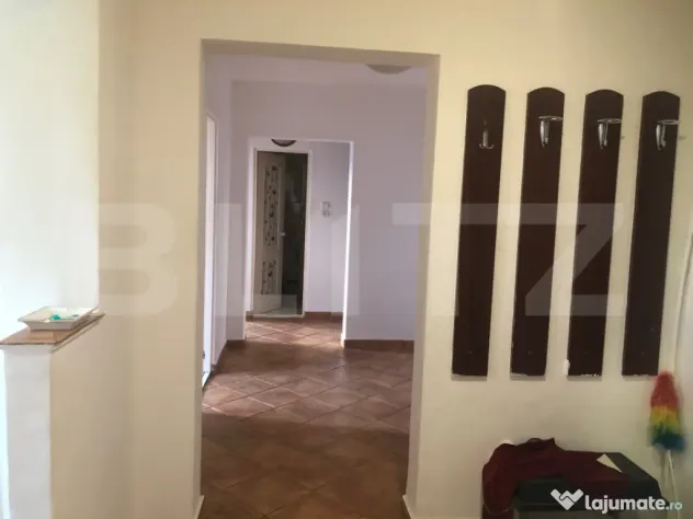 De vanzare apartament 3 camere decomandat , 70 mp. , zona M1
