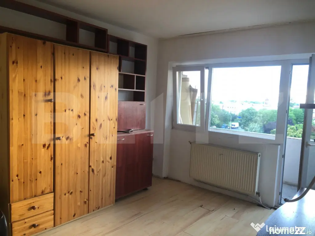 Apartament 3 camere decomandat , 70 mp. , bloc cu lift , zon - Satu Mare (Satu-Mare)