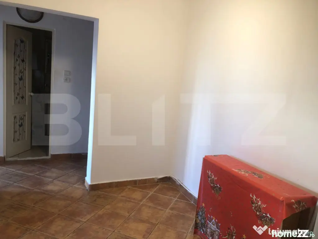 Apartament 3 camere decomandat , 70 mp. , bloc cu lift , zon - Satu Mare (Satu-Mare)
