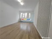 Apartament 2 camere etaj 7/10 - renovat - Metrou Titan 