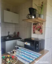 Garsonieră, renovată, mobilată și utilată – Tineretului sup. 31 mp,