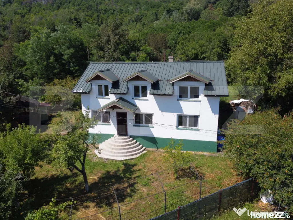 Casa de vanzare, 128 mp, satul Măgura - Magura (Hulubesti) (Dambovita)