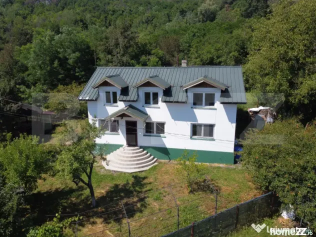 Casa de vanzare, 128 mp, satul Măgura - Magura (Hulubesti) (Dambovita)