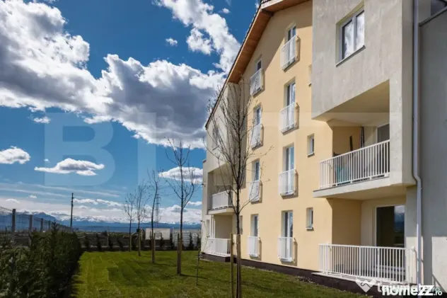 Apartament cu 2 camere, bloc tip vila, P + 2, Sanpetru