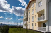Apartament 2 camere, bloc tip vila P + 2, Sanpetru 