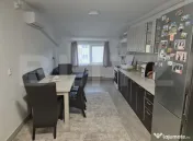 Apartament de vanzare, in cartierul Bradet. 
