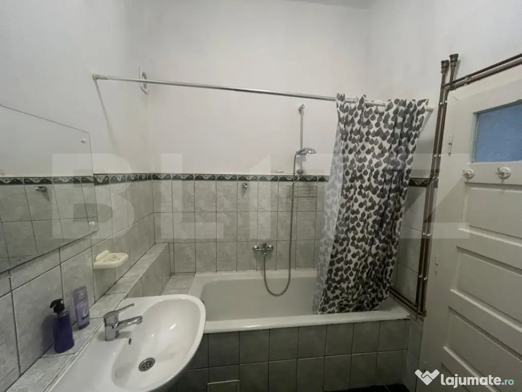 Apartament 2 camere Decomandat Ultracentral 74mp.