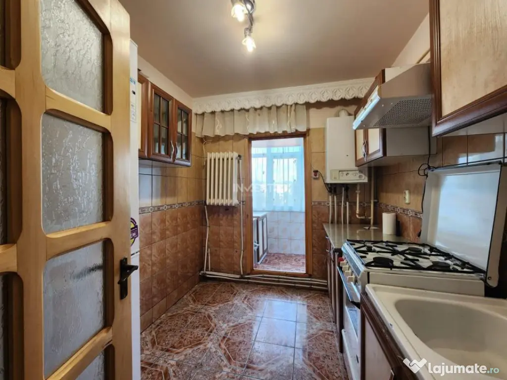 APARTAMENT CU 2 CAMERE,DECOMANDAT, 50 mp , LIDL NICOLINA