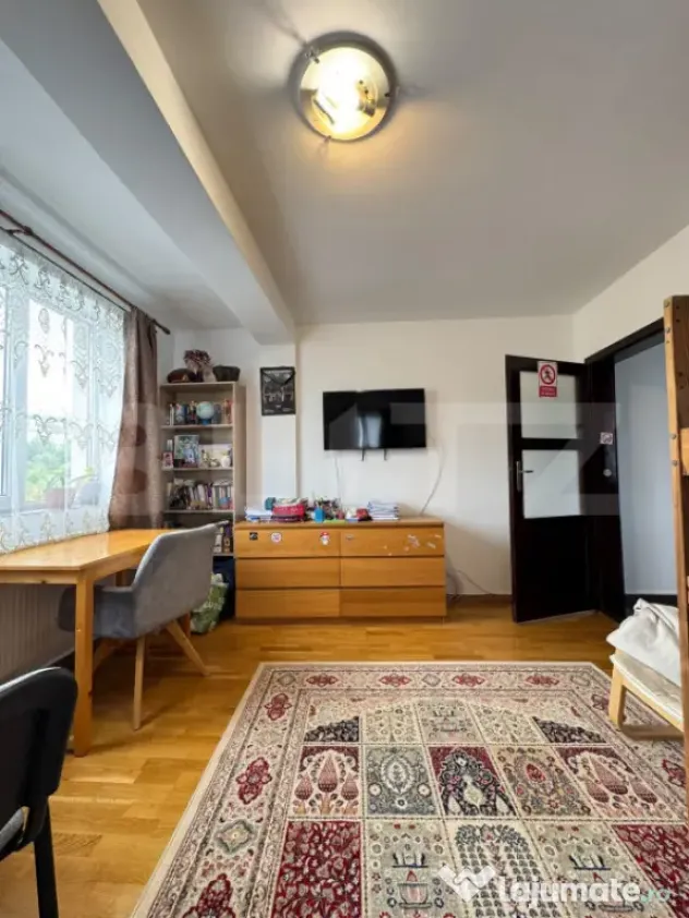 Apartament spatios, 3 camere, 64 mp, balcon, lângă VIVO