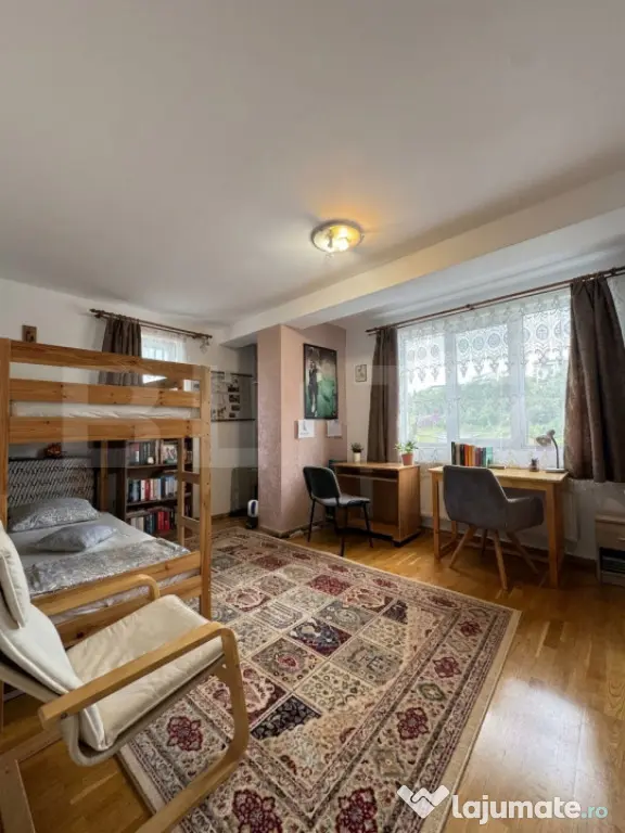 Apartament spatios, 3 camere, 64 mp, balcon, lângă VIVO