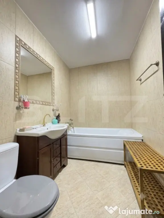 Apartament spatios, 3 camere, 64 mp, balcon, lângă VIVO