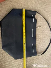 Geantă tip sac (Bucket Bag) bleumarin.