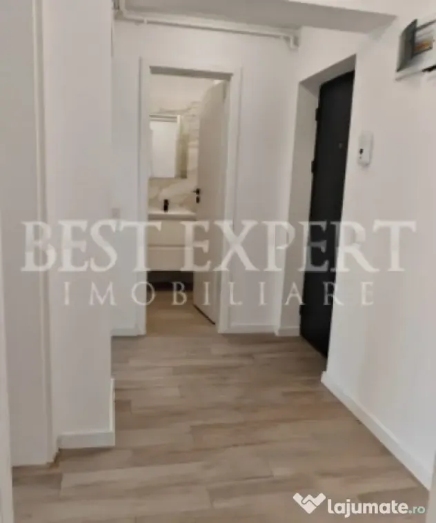 2 Camere Decomandat| Etaj 4/7 |Centrală Proprie | Aer Condi