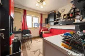 Apartament 3 camere, două băi, Bd. Roman Mușat 