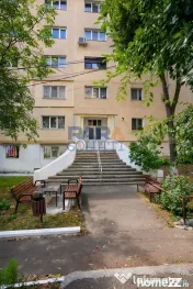 Apartament 3 camere, două băi, Bd. Roman Mușat 