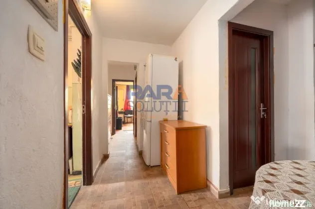 Apartament 3 camere, două băi, Bd. Roman Mușat - Roman (Neamt)