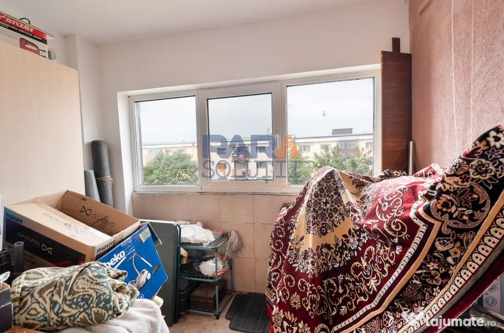 Apartament 3 camere, două băi, Bd. Roman Mușat