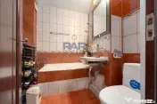 Apartament 3 camere, două băi, Bd. Roman Mușat 