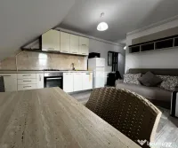 Apartament cu 2 camere și terasă zona Palas Mall 