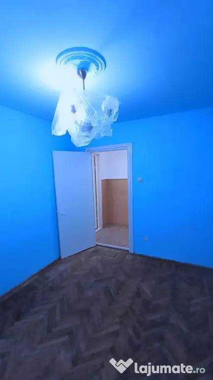 Apartament 2 camere decomandate zona Cet