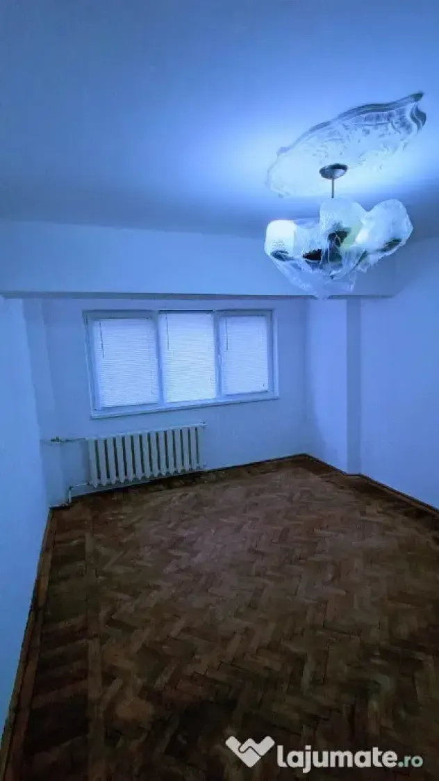 Apartament 2 camere decomandate zona Cet
