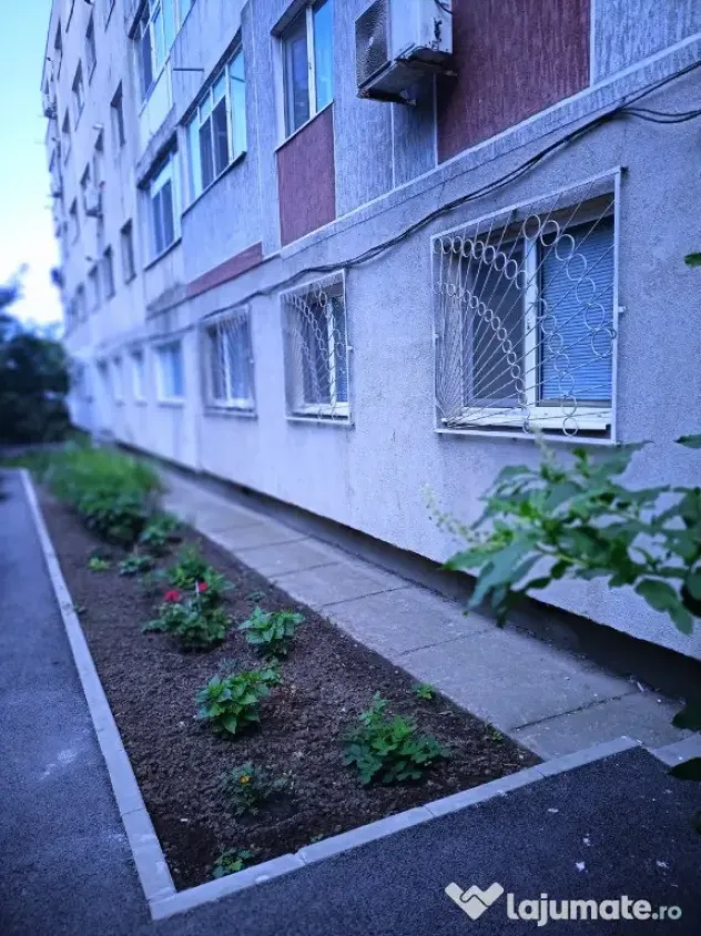 Apartament 2 camere decomandate zona Cet