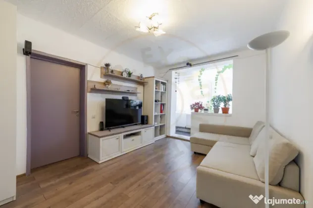 Apartament 2 camere, etaj 3, zona Traian