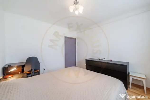 Apartament 2 camere, etaj 3, zona Traian