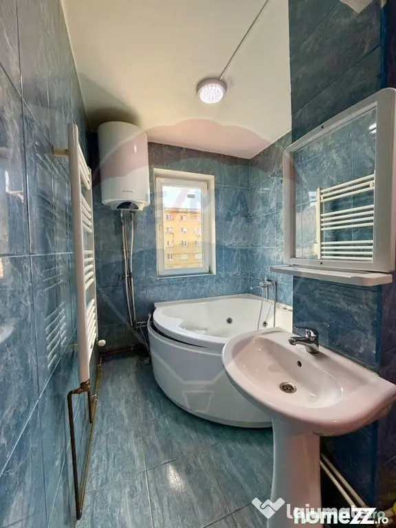 Apartament cu 2 camere în Lipova - zona Centrală