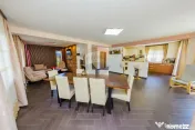 DE VANZARE vila de lux in Tautii de Sus