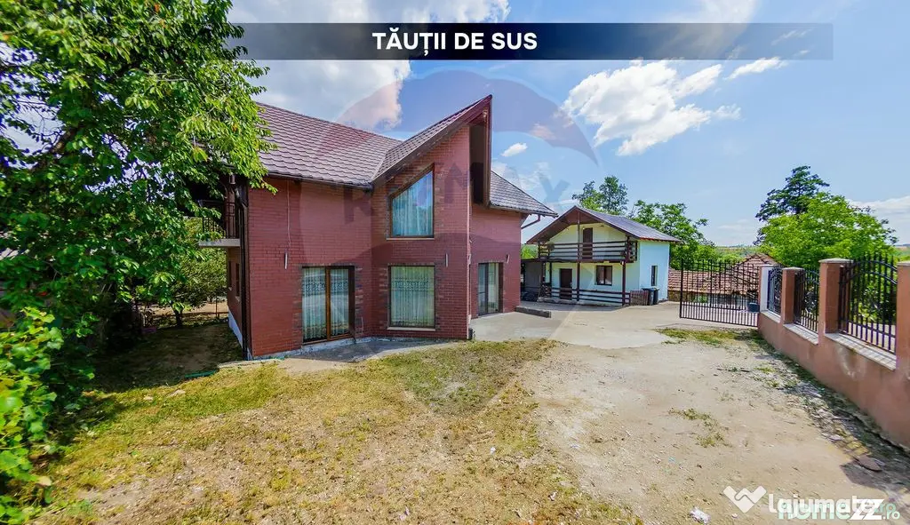 DE VANZARE vila de lux in Tautii de Sus - Tautii De Sus (Maramures)