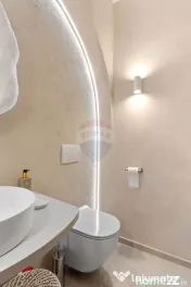 Spațiu comercial cu design premium Zona Polivalenta 